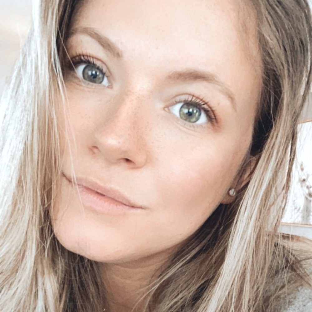 Meet your Posher, Corynne
